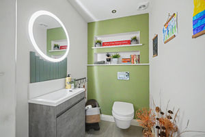 Cloakroom- click for photo gallery